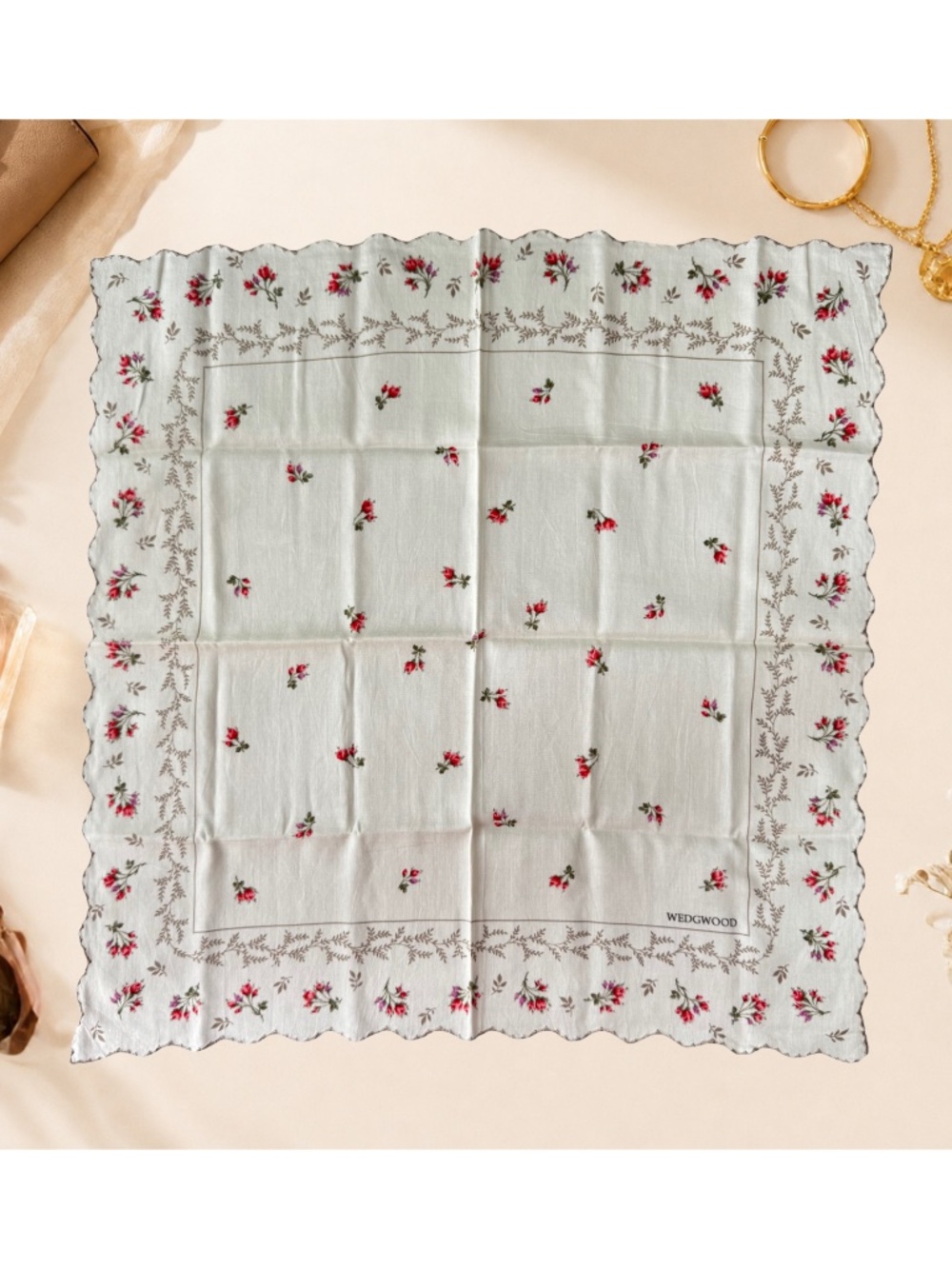 Wedgwood Floral Scarf Neckerchief Cream Red Rose Scalloped Edge 18.5x18.5" Vtg